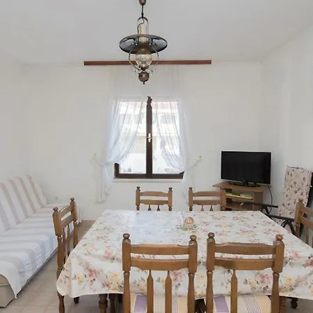 Apartment Jugo B1 Zadar